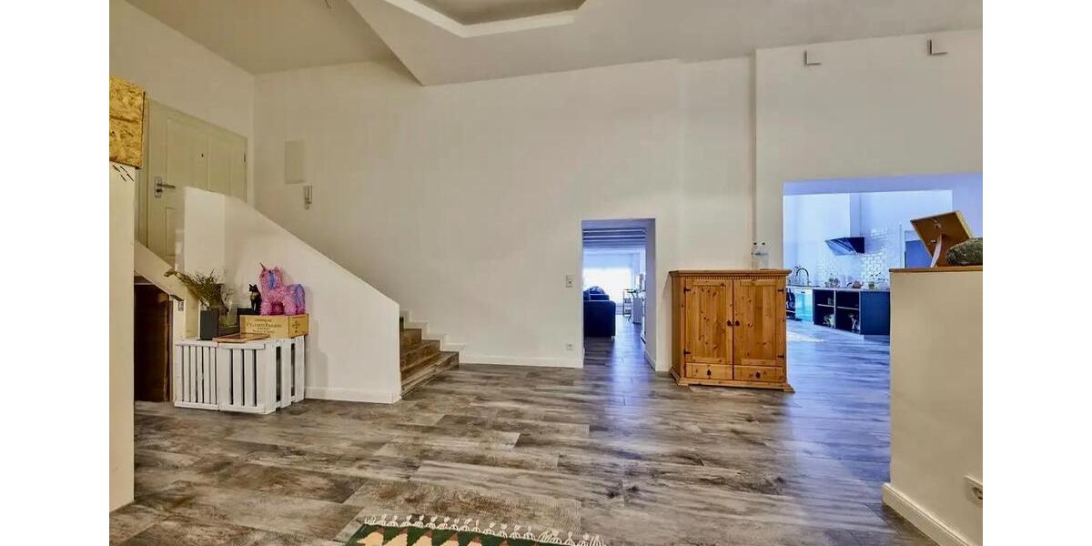Loft - Studio - Atelier Stuttgart Bad Cannstatt - 2.5 Zimmer, 114 m&sup2;, 330.000&euro; | Angebot:26385736