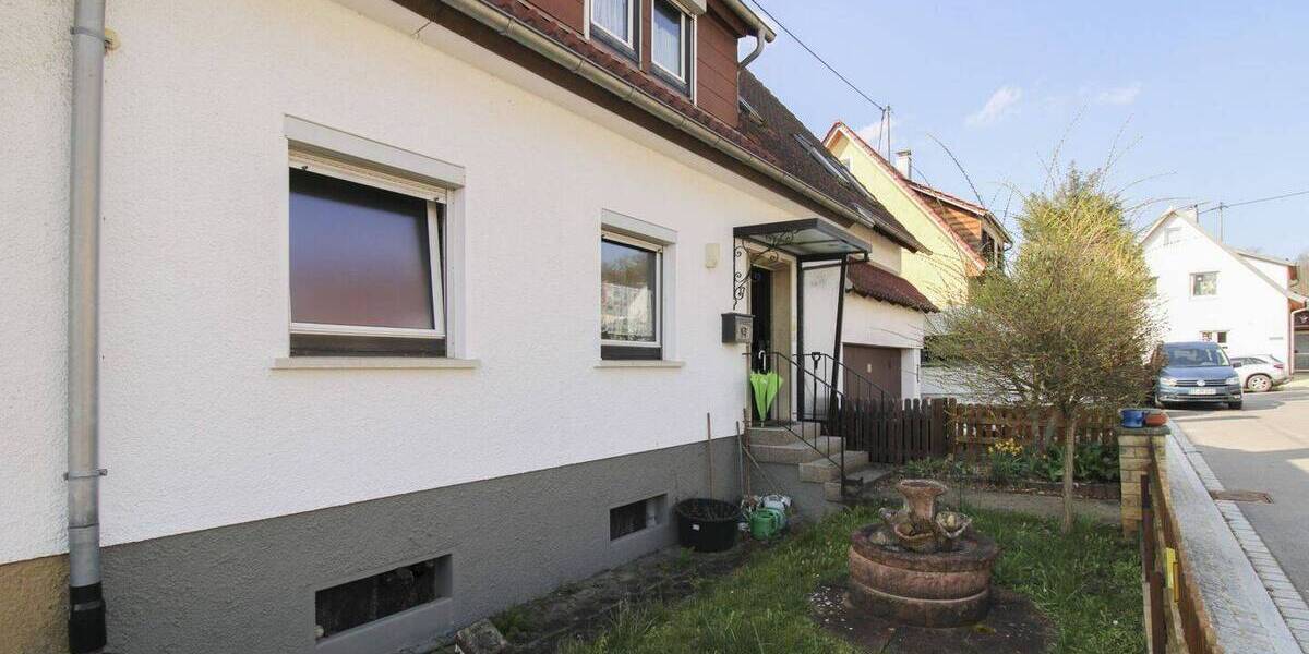 Doppelhaushälfte Pliezhausen - 5 Zimmer, 168 m&sup2;, 459.000&euro; | Angebot:26688635