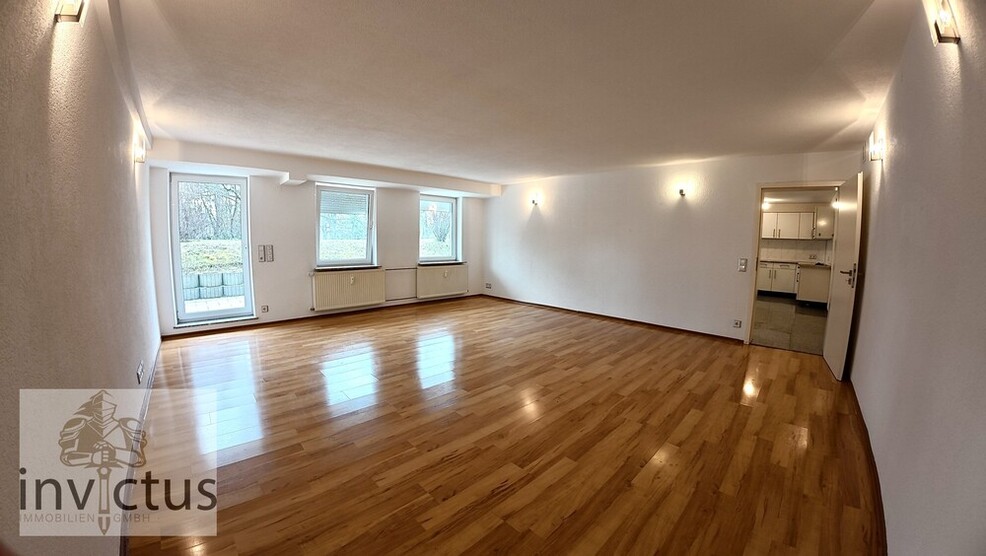 Wohnen und entspannen: 4-Zimmer-Wohnung mit Garten, XL-Terrasse und GarageStellplatz 4 zimmer