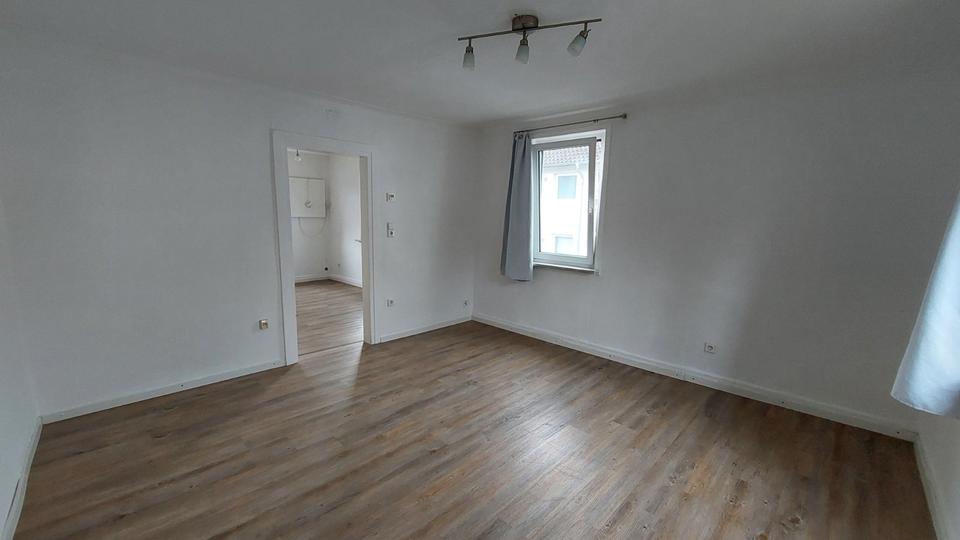 Etagenwohnung Stuttgart Neuwirtshaus - 2 Zimmer, 34 m&sup2;, 119.000&euro; | Angebot:26972576