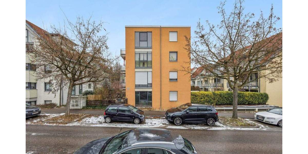 Allein auf der Etage: Ruhige 2-Zimmer-Dachgeschosswohnung mit West-Balkon & Tiefgarage 2 zimmer