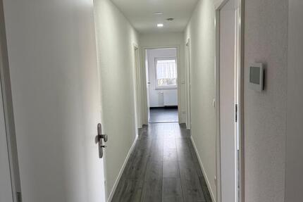 Wohnung Schwaikheim - 3 Zimmer, 80 m&sup2;, 1.300&euro; | Angebot:26039754