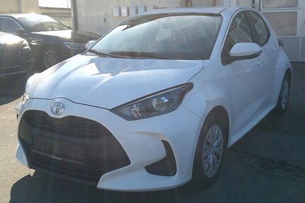 Toyota Yaris 94.000 km 11.840 &euro; Sindelfingen 71065