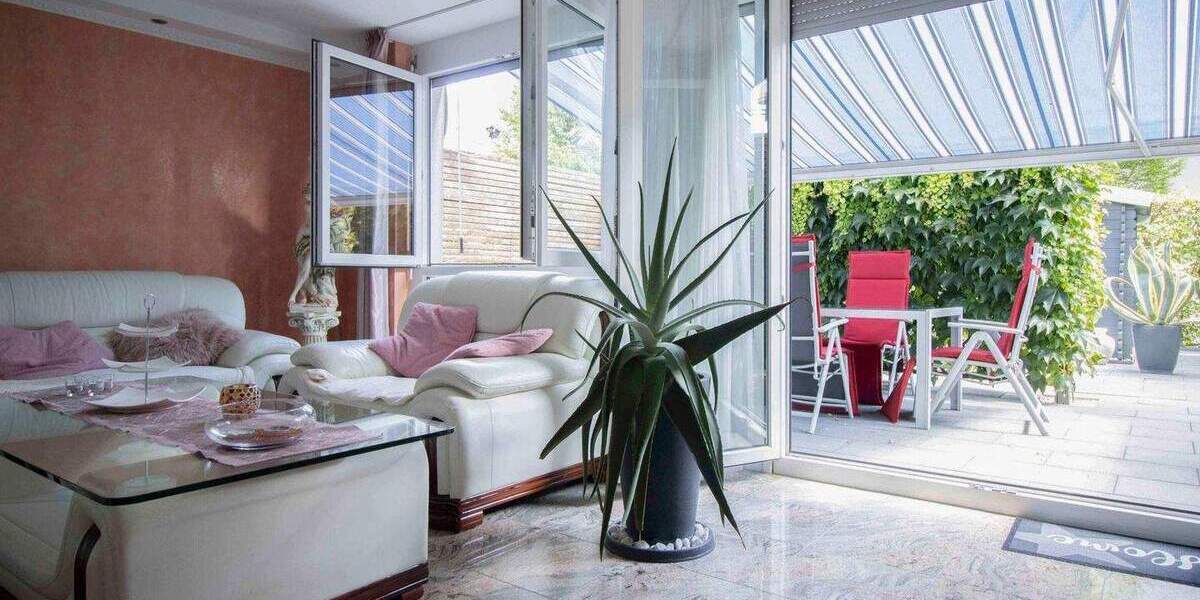 Maisonette im Haus-im-Haus-Stil: Großzügige 4,5-Zimmer mit eigenem Eingang in Stuttgart-Hausen 4 zimmer