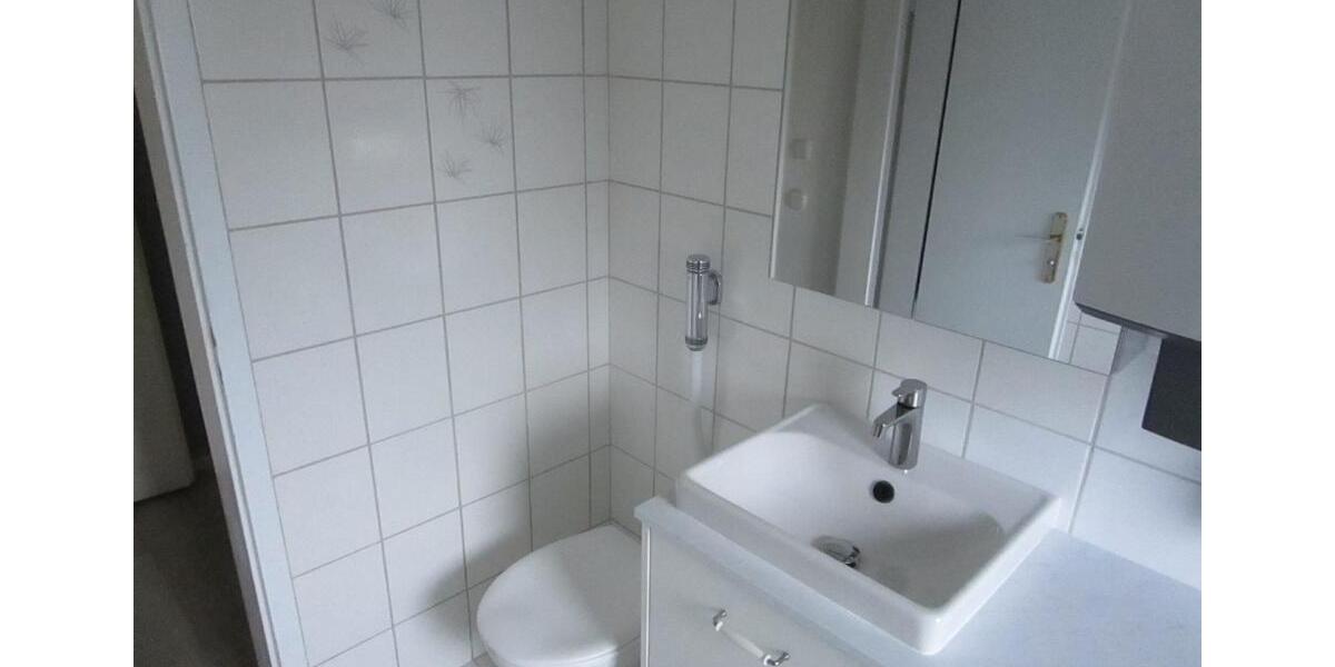 Dachgeschoßwohnung Ludwigsburg Eglosheim - 3 Zimmer, 71 m&sup2;, 1.400&euro; | Angebot:26577710