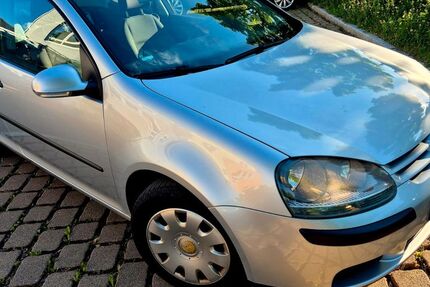 VW Golf 210.000 km 2.250 &euro; Filderstadt 70794
