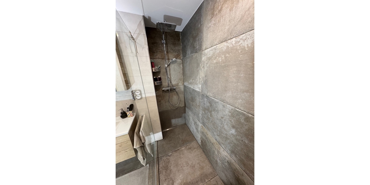 Perfekt für zwei - Hochwertig renovierte 3,5-Zi-OG-ETW am Ramsbachtal in S-Degerloch(Hoffeld) - 3.5 Stuttgart / Hoffeld Hoffeld (Stadtteil) | Angebot:27338785