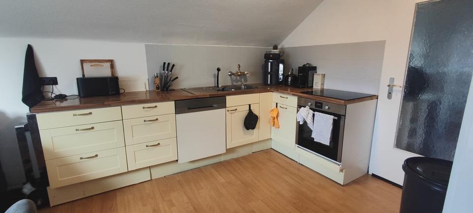 Dachgeschoßwohnung Nürtingen - 2 Zimmer, 65 m&sup2;, 800&euro; | Angebot:26409980