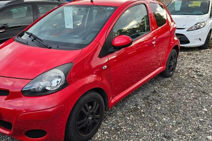 Toyota Aygo (X) 158.000 km 2.590 € Reutlingen 72766