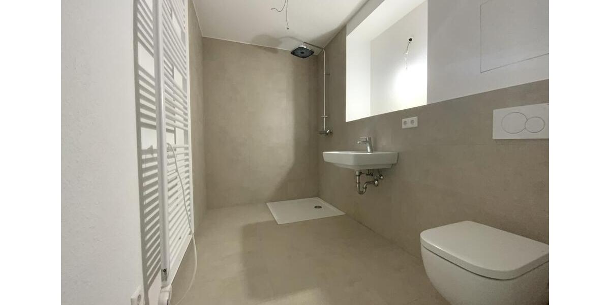 Neubau-Highlight: 3-Zimmer-Wohnung mit EBK und Balkon in Südausrichtung 3 zimmer