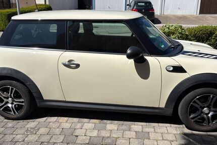 Mini ONE 162.833 km 3.200 &euro; Renningen-Malmsheim 71272