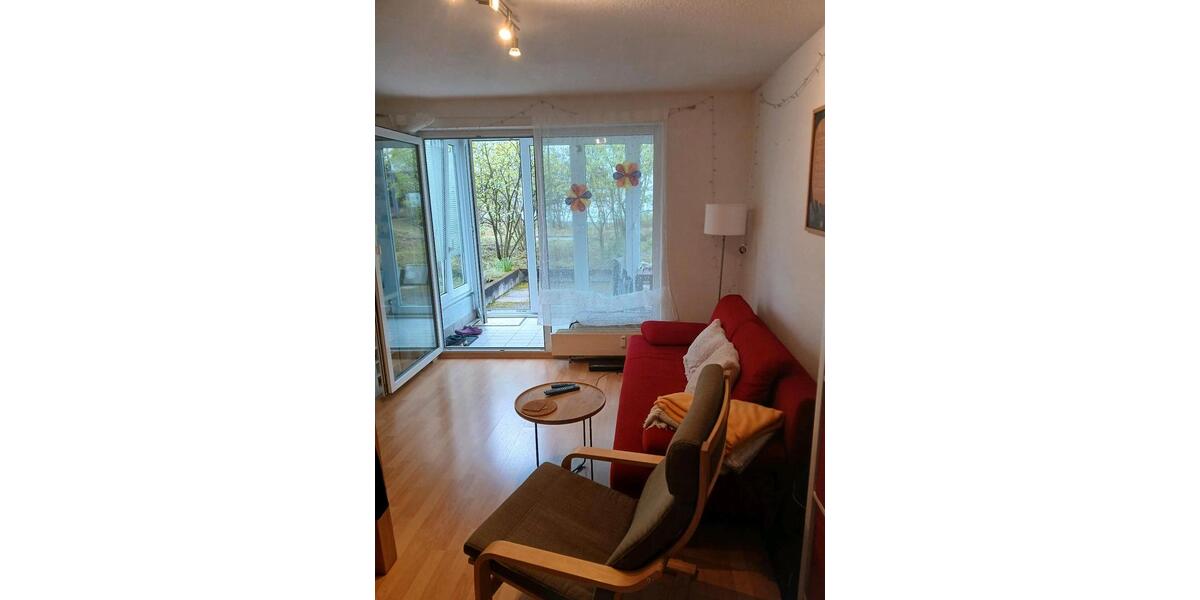 Erdgeschoßwohnung Stuttgart Luginsland - 2.5 Zimmer, 56 m&sup2;, 1.170&euro; | Angebot:26123215