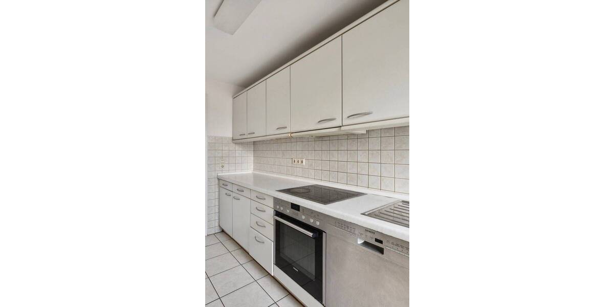 Mehrfamilienhaus, Wohnhaus Freiberg am Neckar Heutingsheim - 8 Zimmer, 219 m&sup2;, 399.000&euro; | Angebot:25704133