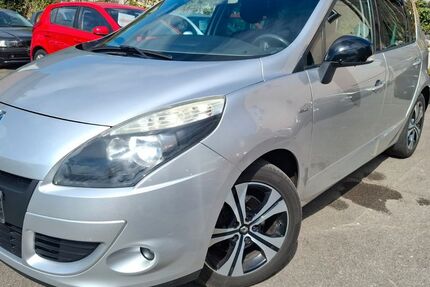 Renault Scenic 250.000 km 3.200 &euro; Stuttgart 70195
