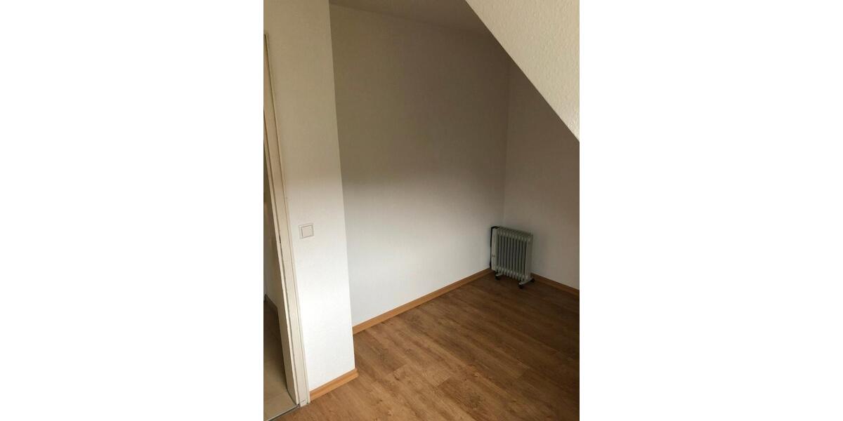 Dachgeschoßwohnung Esslingen am Neckar Brühl - 2 Zimmer, 37 m&sup2;, 151.000&euro; | Angebot:26224531