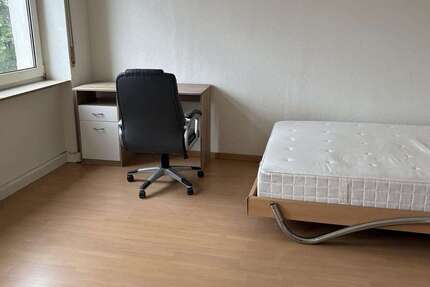 WG-Zimmer in Stuttgart 480 € 20 m² zimmer