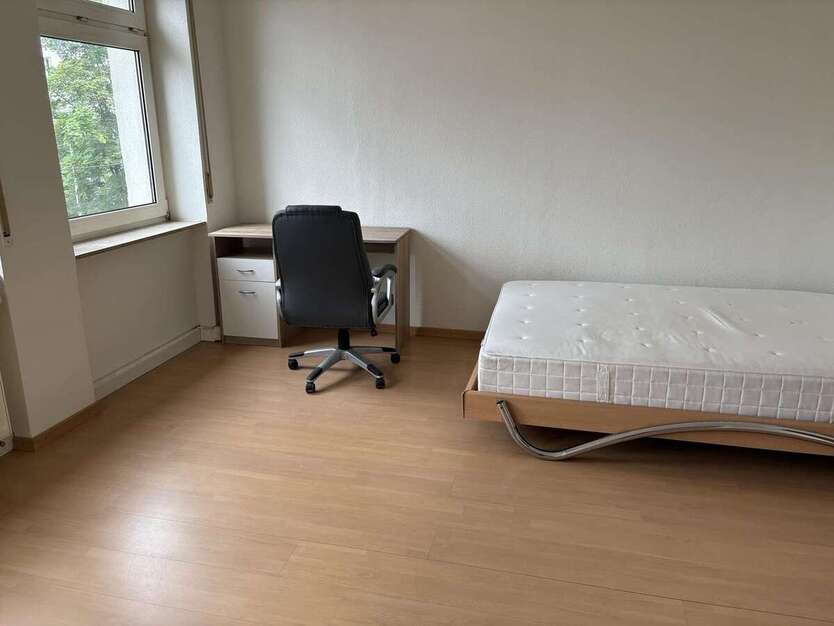 WG-Zimmer in Stuttgart 480 € 20 m² zimmer