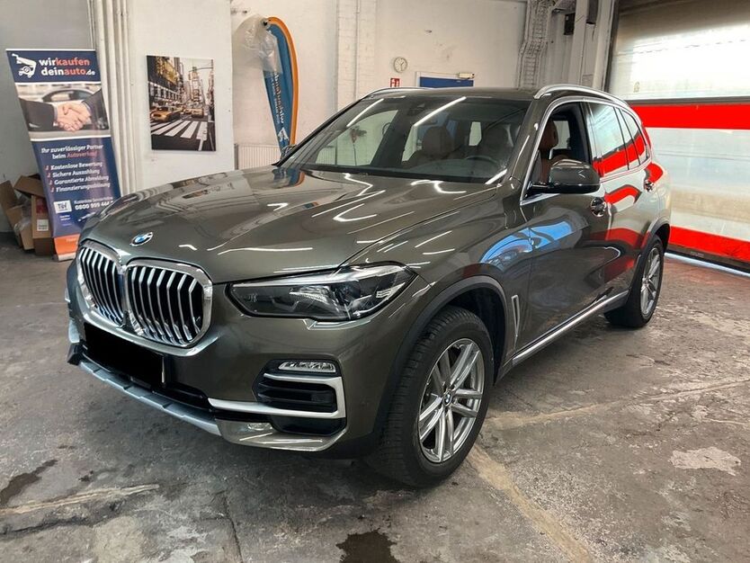 BMW X5 12.080 km 42.500 € Stuttgart 70184