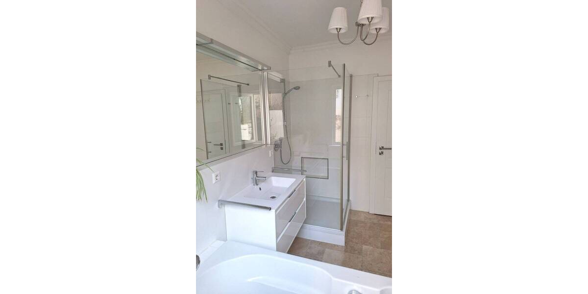 Einfamilienhaus Stuttgart Wangen - 8 Zimmer, 126 m&sup2;, 749.000&euro; | Angebot:24027167