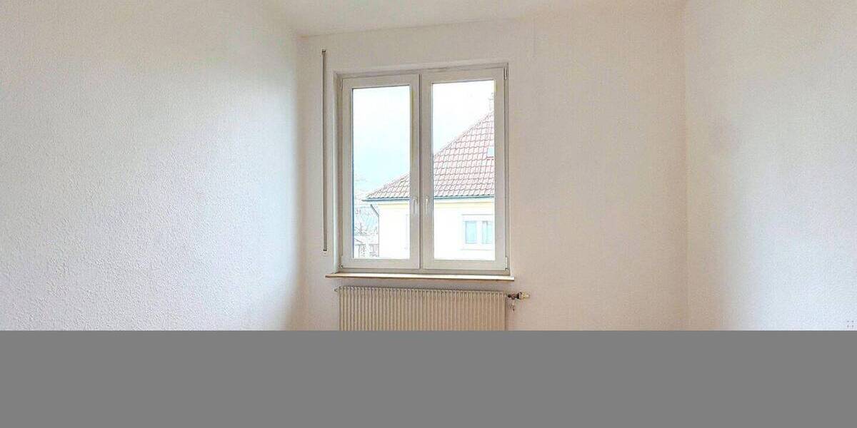 Etagenwohnung Esslingen am Neckar Oberesslingen - 3 Zimmer, 95 m&sup2;, 1.100&euro; | Angebot:26261611