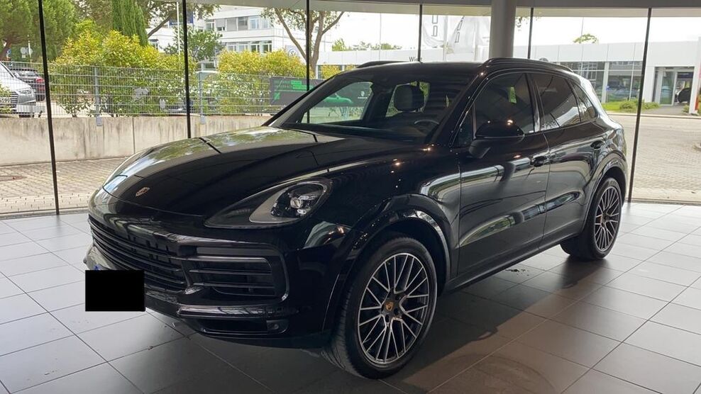 Porsche Cayenne 78.500 km 58.200 € Stuttgart 70180