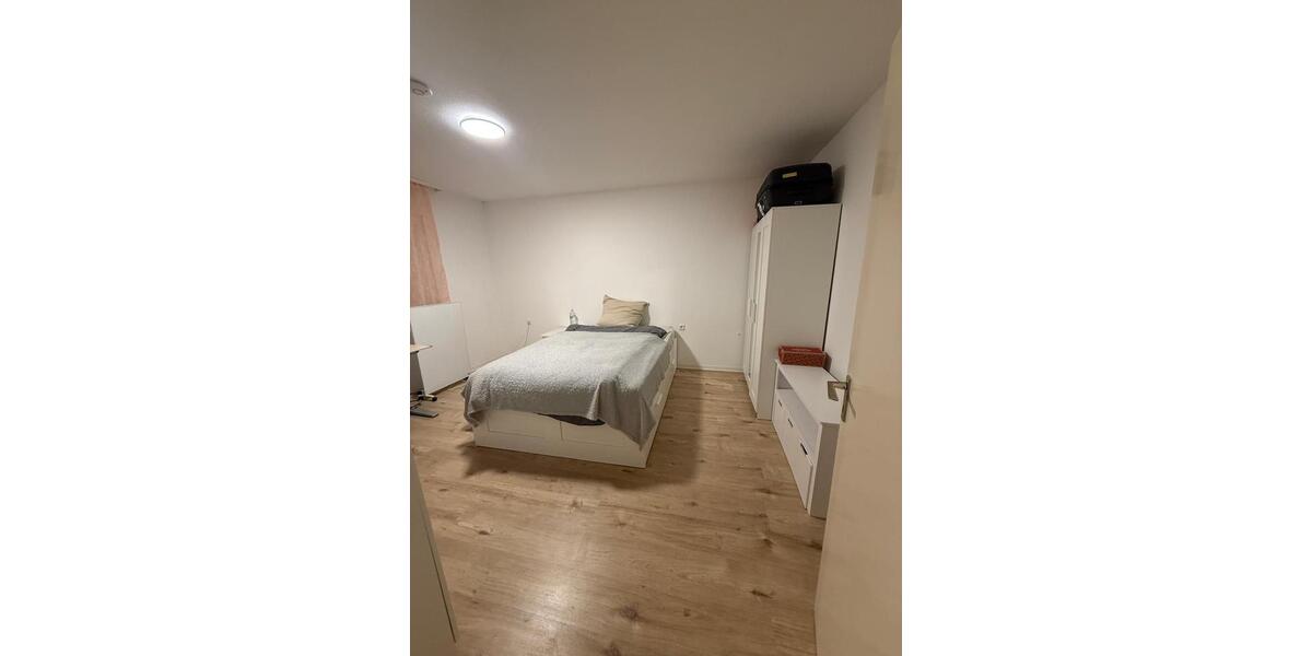 Möbliertes WG-Zimmer in Stuttgart-Kaltental – ruhig & gemütlich 1 zimmer