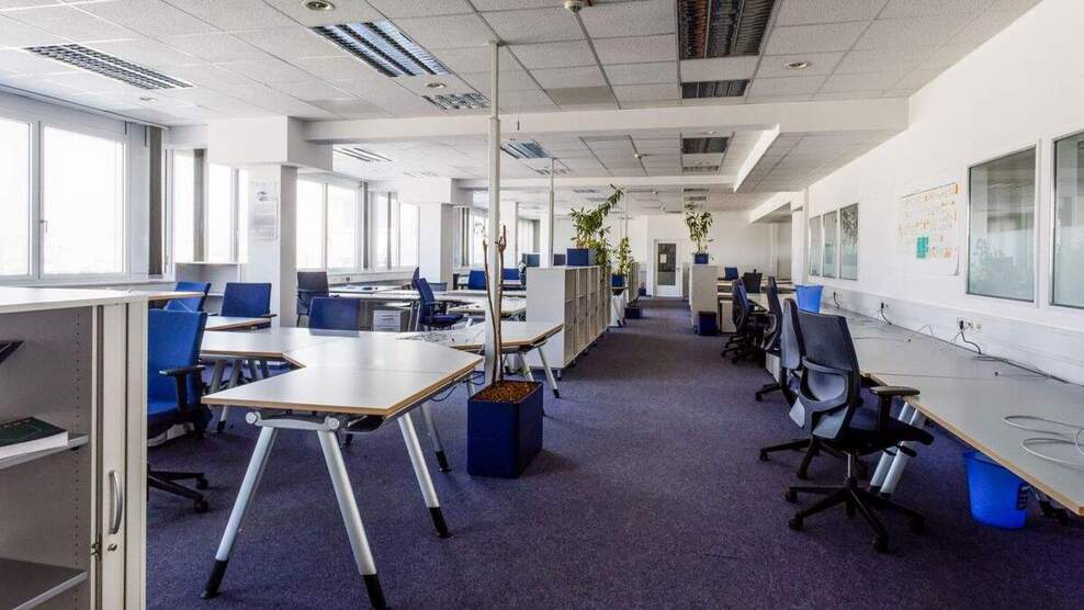 Büroflächen unterschiedlicher Größe in bester Aussichtslage - All-in-Miete zimmer