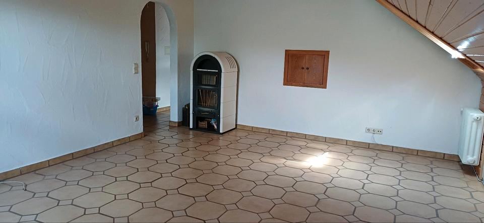 Dachgeschoßwohnung Aichtal - 2 Zimmer, 53 m&sup2;, 125.000&euro; | Angebot:26804420