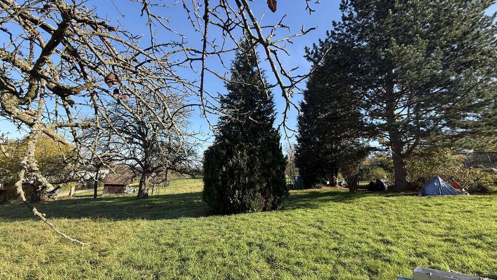 Haus zum Kaufen in Neuhausen auf den Fildern 1.090.000 € 313.85 m² 11 zimmer