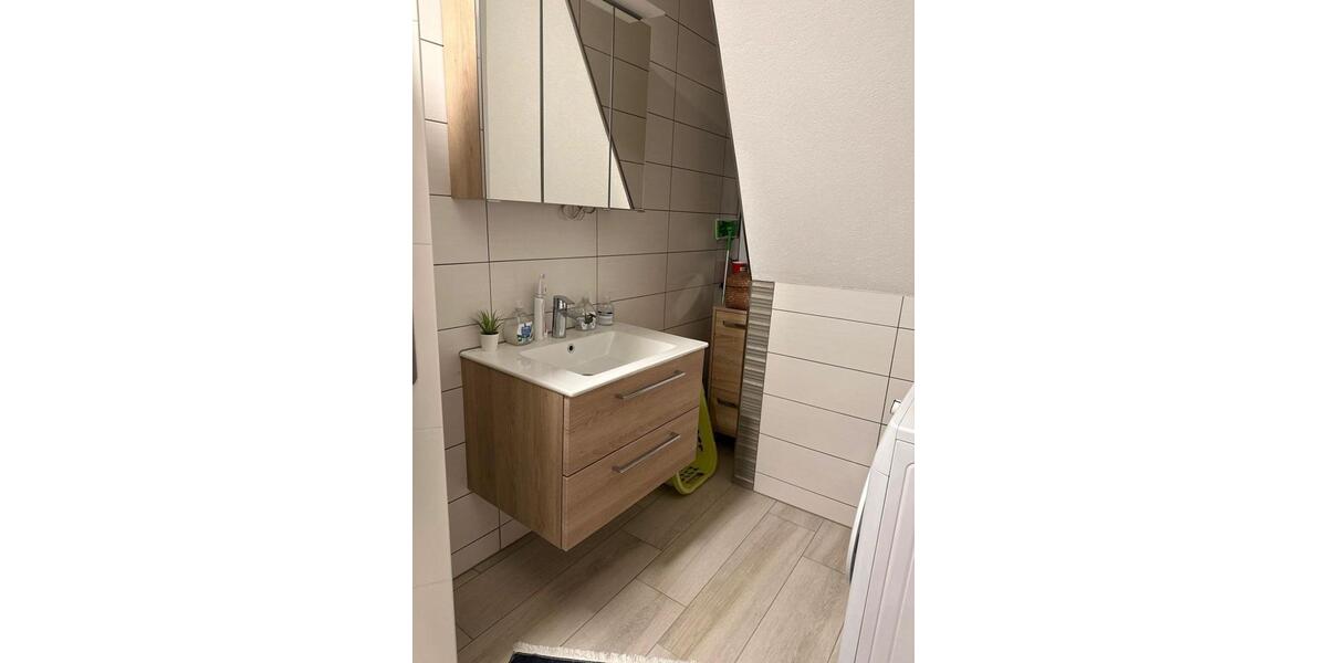Dachgeschoßwohnung Kornwestheim - 2 Zimmer, 55 m&sup2;, 1.050&euro; | Angebot:26147811