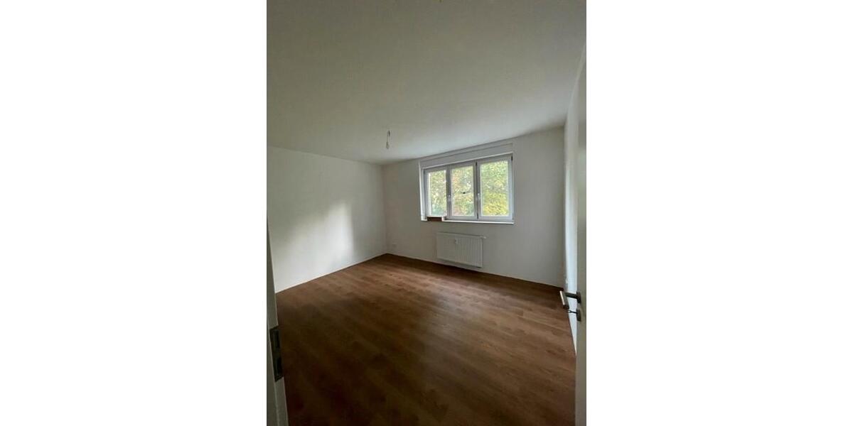 Etagenwohnung Esslingen am Neckar Brühl - 4 Zimmer, 72 m&sup2;, 811&euro; | Angebot:24876487