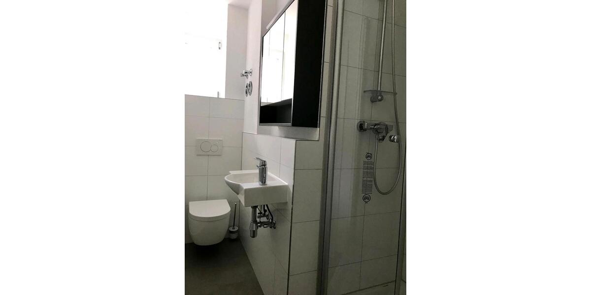 Etagenwohnung Stuttgart Mühlhausen - 3 Zimmer, 62 m&sup2;, 2.500&euro; | Angebot:25995955