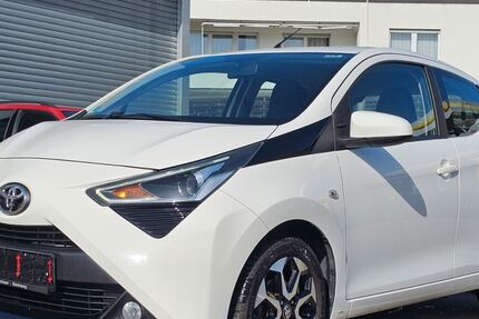Toyota Aygo (X) 131.051 km 8.300 &euro; Leonberg 71229