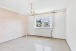 Helle DreiZimmerwohnung mit Balkon und Wohlfühlbad in Freiberg am Neckar!