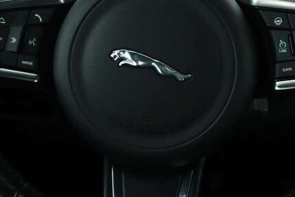 Jaguar F-Pace 100.654 km 21.720 &euro; Stuttgart 70195