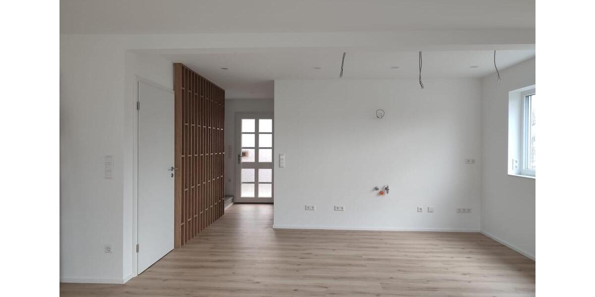 Reihenhaus Reutlingen Orschel-Hagen - 4 Zimmer, 90 m&sup2;, 1.500&euro; | Angebot:26137749