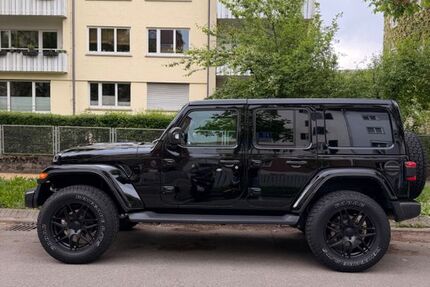 Jeep Wrangler 32.000 km 54.600 &euro; Stuttgart 70372