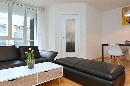 Wohnung zum Mieten in Stuttgart 1.890 € 63 m² 3 zimmer