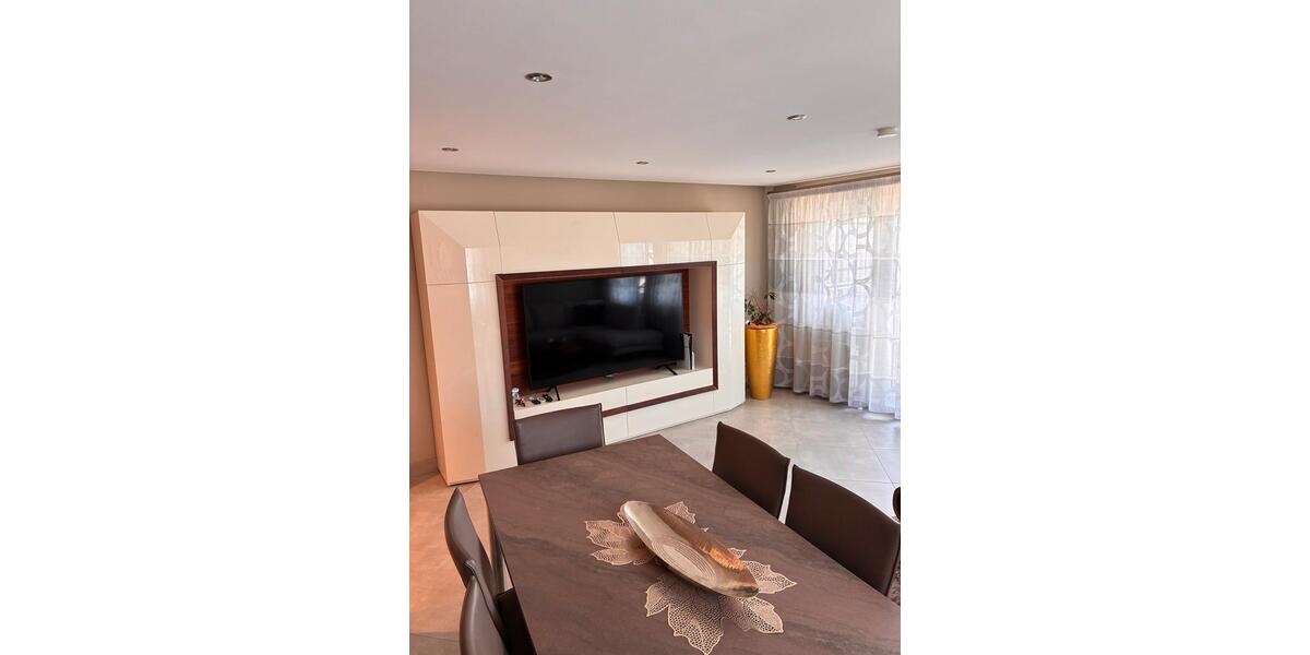 Etagenwohnung Leonberg - 2.5 Zimmer, 59 m&sup2;, 297.000&euro; | Angebot:26631551