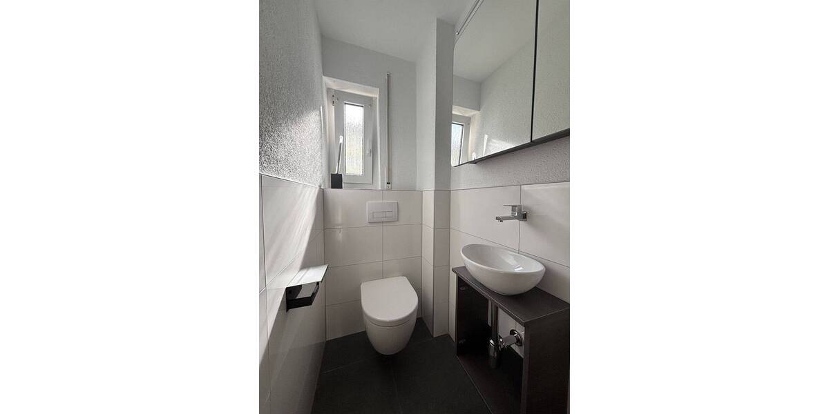 Etagenwohnung Ludwigsburg Neckarweihingen - 4 Zimmer, 135 m&sup2;, 1.850&euro; | Angebot:26917534