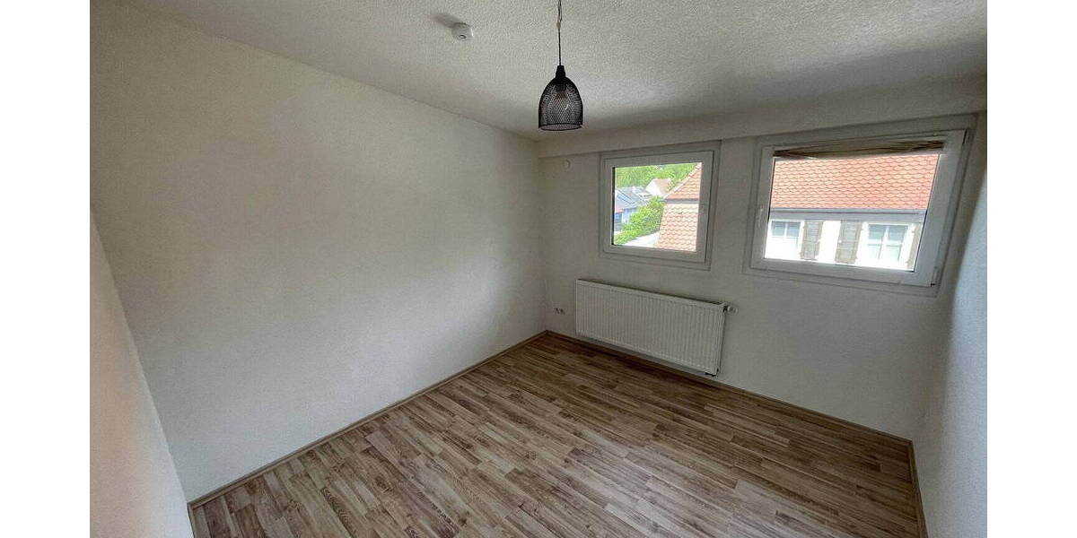 Etagenwohnung Waiblingen Beinstein - 4 Zimmer, 95 m&sup2;, 1.200&euro; | Angebot:26807653