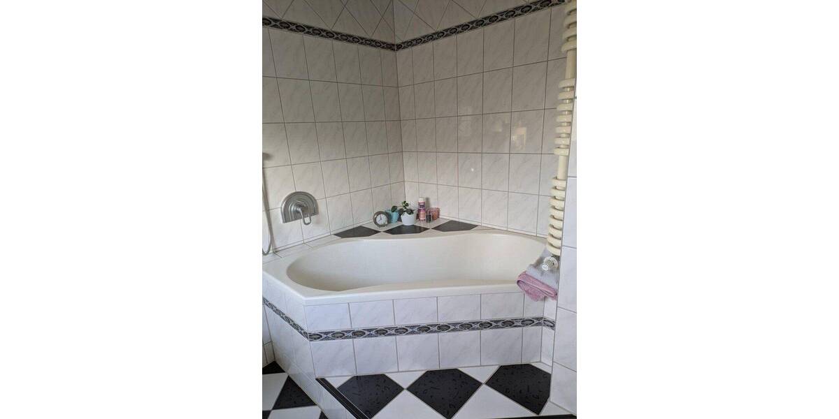 Etagenwohnung Metzingen - 3 Zimmer, 102 m&sup2;, 430.000&euro; | Angebot:26831999