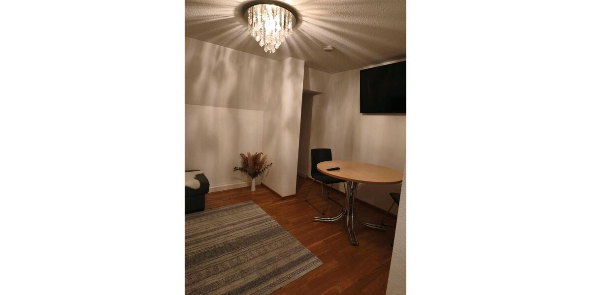 Dachgeschoßwohnung Stuttgart Stuttgart-Süd - 1 Zimmer, 60 m&sup2;, 700&euro; | Angebot:26705344