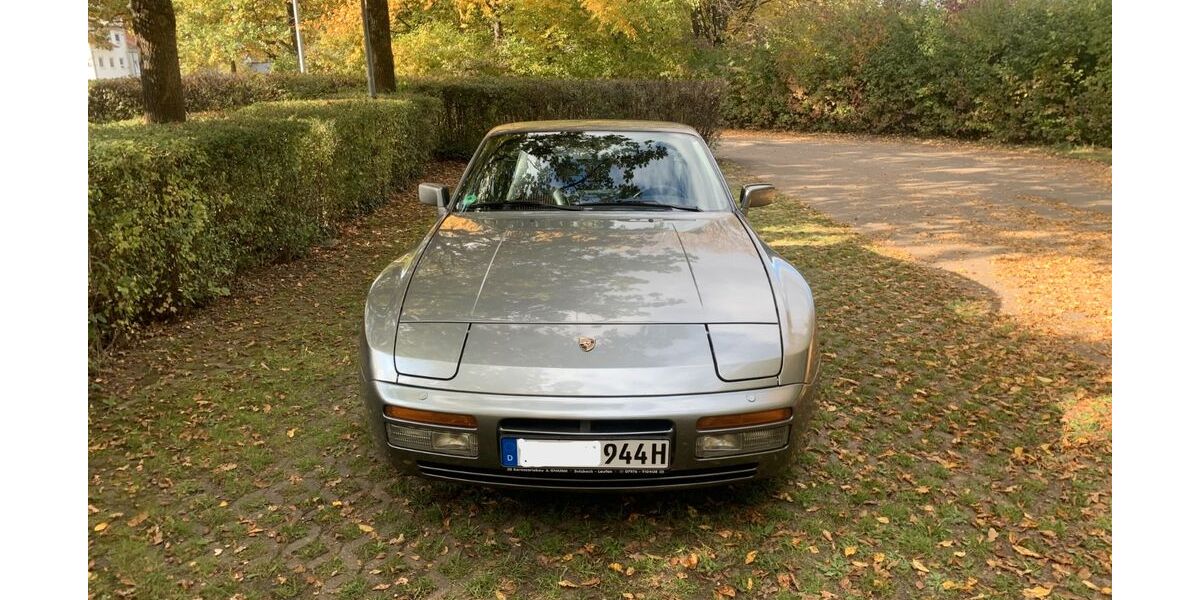 Porsche 944 156.000 km 22.900 € Esslingen am Neckar 73732