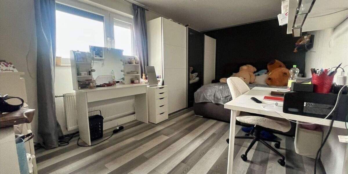 Etagenwohnung Nürtingen - 3 Zimmer, 81 m&sup2;, 305.000&euro; | Angebot:26930726
