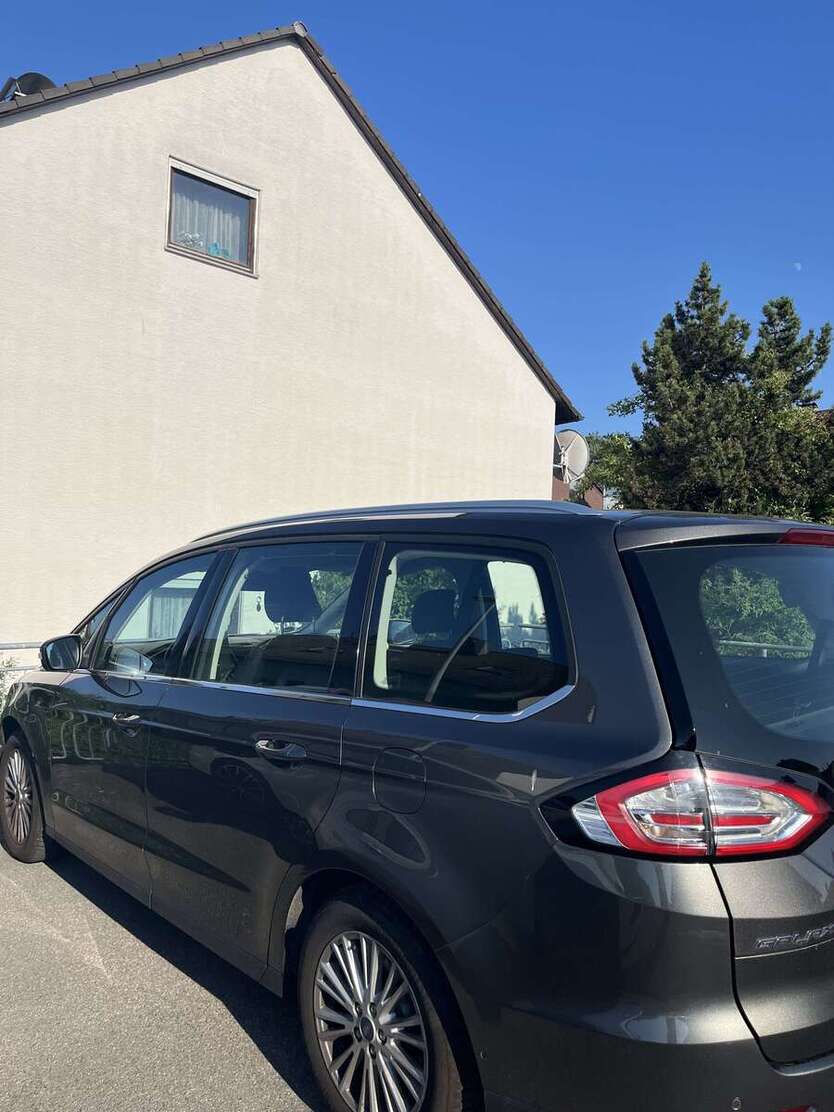 Ford Galaxy 117.000 km 17.990 € hildrizhausen 71157