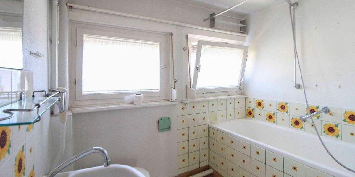 Mehrfamilienhaus, Wohnhaus Stuttgart Botnang - 9 Zimmer, 204 m&sup2;, 1.200.000&euro; | Angebot:25043366