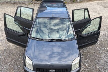 Ford Fusion 142.379 km 2.790 &euro; Böblingen 71032