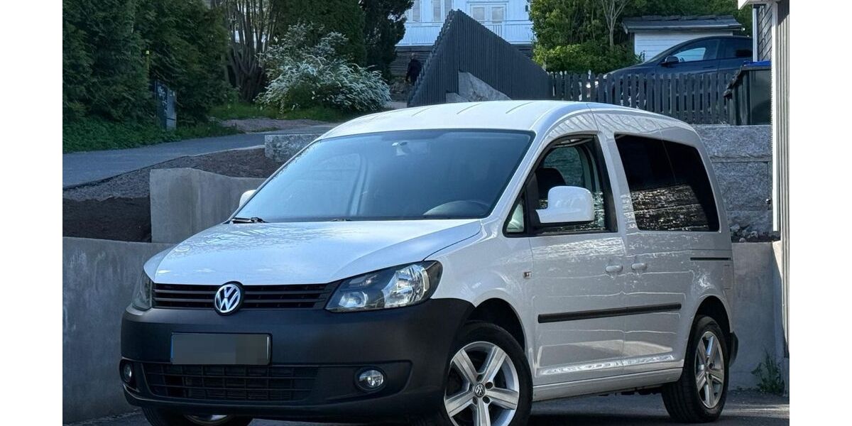 VW Caddy 103.691 km 12.490 € Esslingen am Neckar 73730