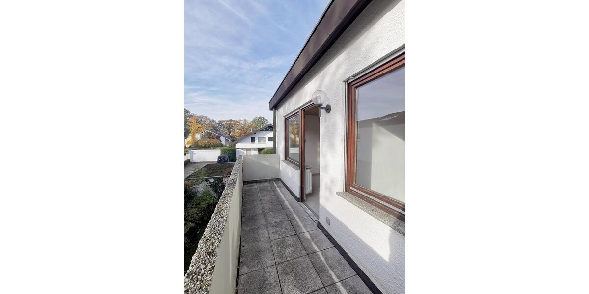 Gepflegtes Einfamilienhaus (Doppelhaus) in Stuttgart-Riedenberg 6 zimmer